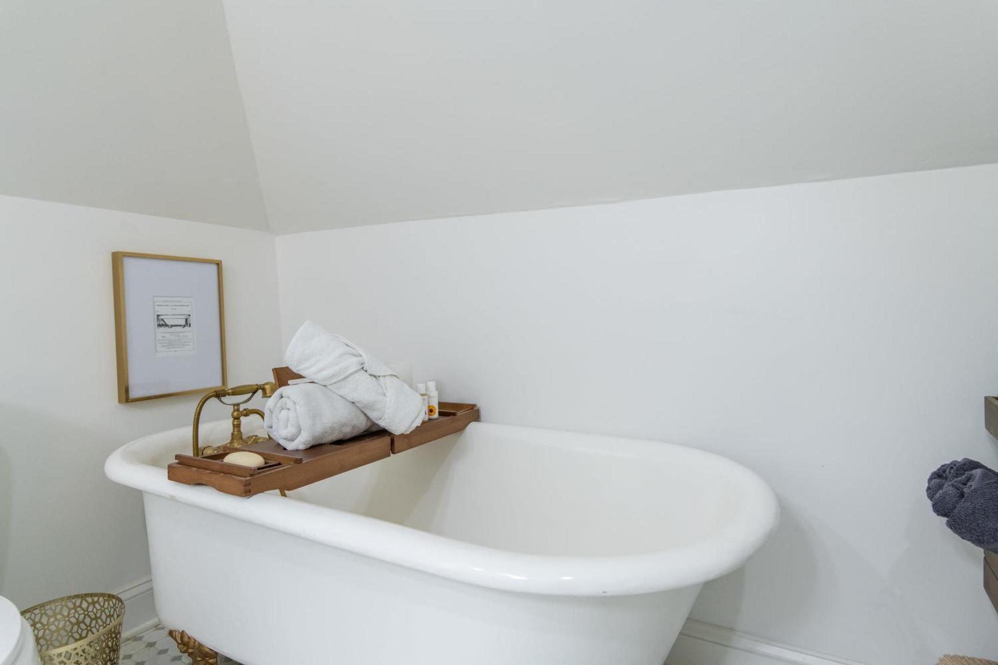 Loft On Capital - Ideally Located To Distilleries Frankfort Luaran gambar